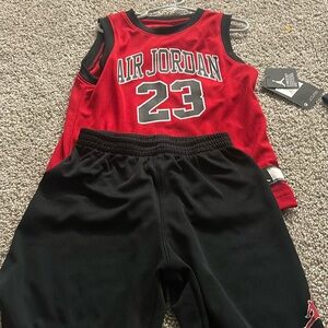 Boys Jordan outfit with tags on
